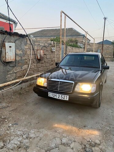Mercedes 220 E 1992, 460,000 km - 2.2 л - Bakı