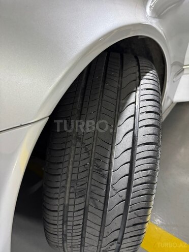 Mercedes E 240 2002, 400,000 km - 2.6 l - Sumqayıt