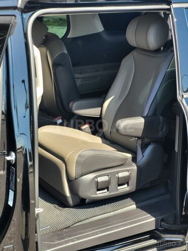 Kia Carnival 2024, 21,000 km - 1.6 l - Bakı