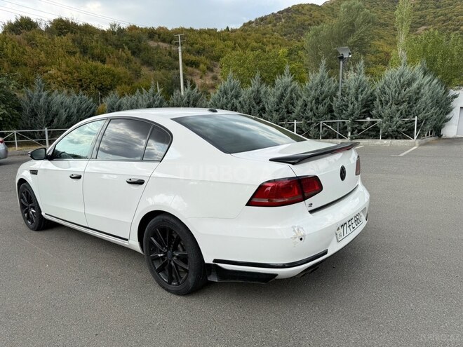 Volkswagen Passat 2011, 256,701 km - 1.8 l - Şəki