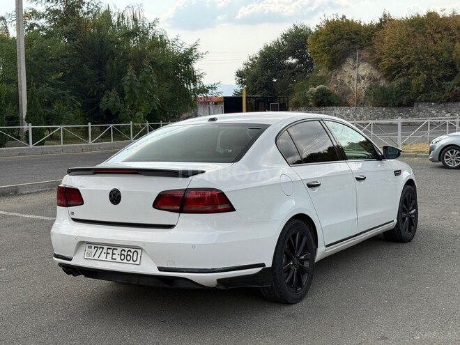 Volkswagen Passat 2011, 256,701 km - 1.8 l - Şəki