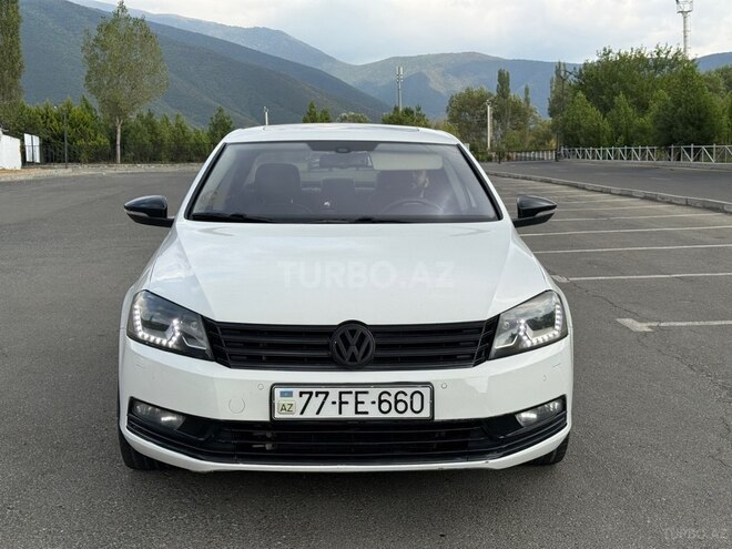 Volkswagen Passat 2011, 256,701 km - 1.8 l - Şəki
