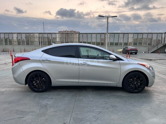 Hyundai Elantra 2013, 220,000 km - 1.8 л - Bakı
