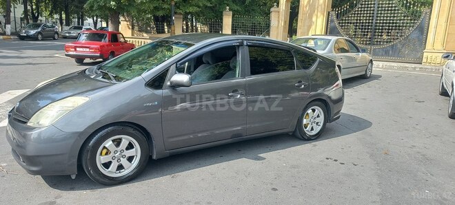 Toyota Prius 2008, 285,000 km - 1.5 л - Zaqatala