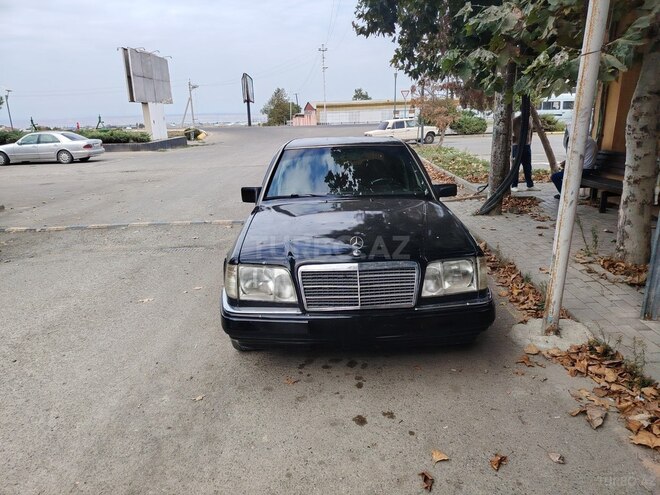 Mercedes 220 E 1994, 949,494 km - 2.2 l - Şəmkir