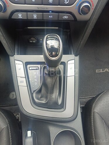 Hyundai Elantra 2017, 146,450 km - 2.0 л - Bakı