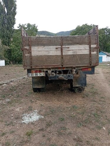 ZIL 130 1990, 127,000 km - 6.0 l - Yardımlı