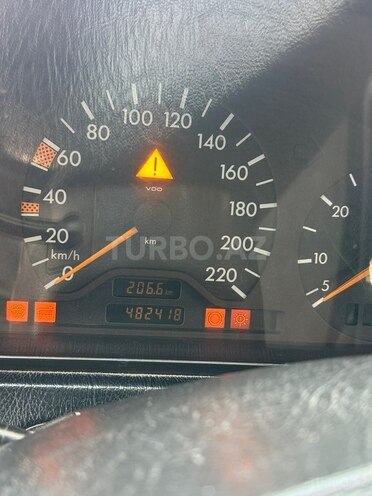 Mercedes C 220 1999, 482,418 km - 2.2 l - Bakı
