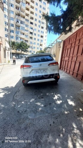 Toyota Corolla Cross 2025, 52,000 km - 2.0 л - Bakı