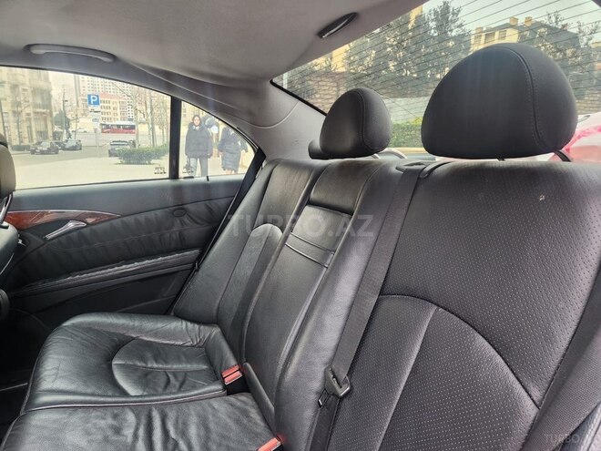 Mercedes E 240 2004, 560,000 km - 2.6 l - Bakı