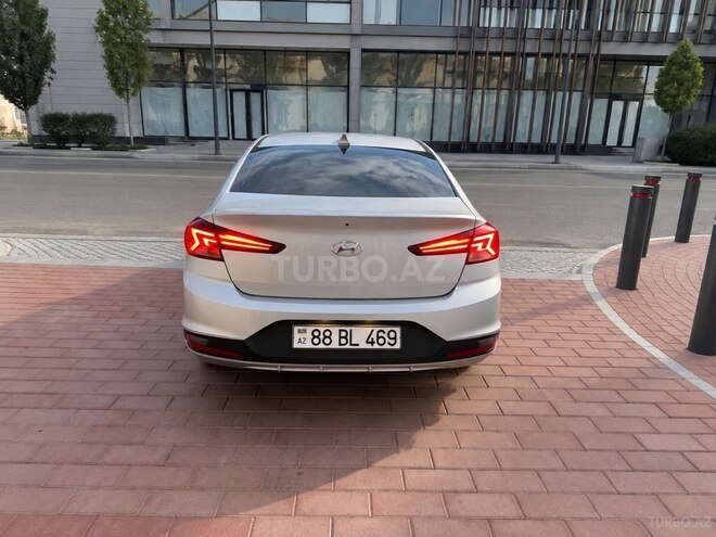 Hyundai Elantra 2018, 228,564 km - 2.0 l - Bakı