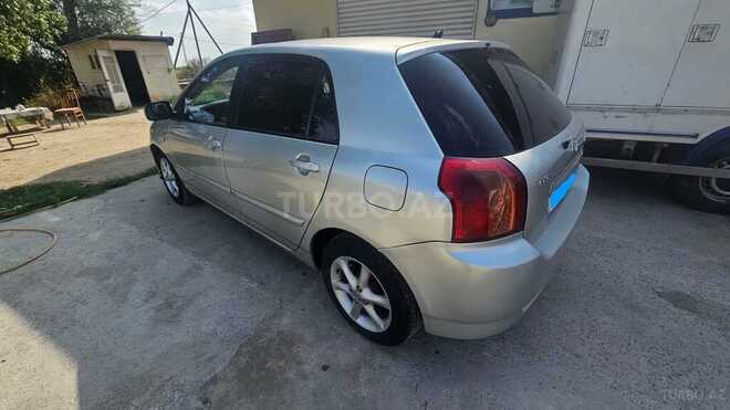 Toyota Corolla 2004, 270,000 km - 1.4 l - Salyan