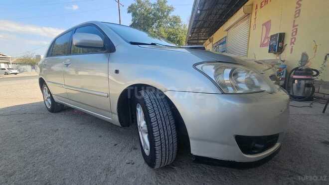 Toyota Corolla 2004, 270,000 km - 1.4 l - Salyan