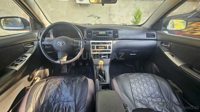 Toyota Corolla 2004, 270,000 km - 1.4 l - Salyan