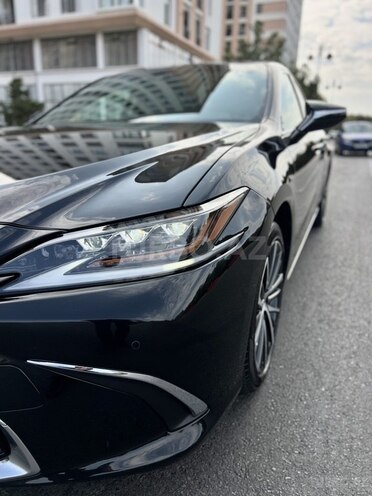 Lexus ES 300h 2024, 40,000 km - 2.5 l - Bakı