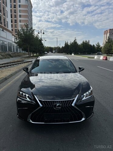 Lexus ES 300h 2024, 40,000 km - 2.5 l - Bakı