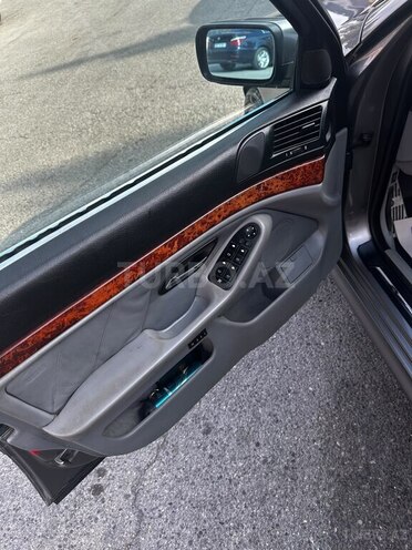 BMW 530 2003, 325,000 km - 3.0 l - Bakı
