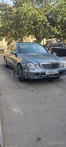 Mercedes E 270 2002, 581,000 km - 2.7 l - Naftalan