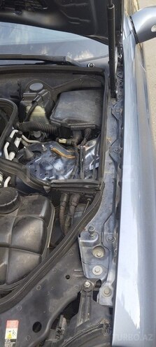 Mercedes E 270 2002, 581,000 km - 2.7 l - Naftalan