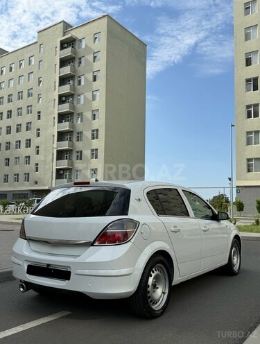 Opel Astra 2009, 425,000 km - 1.4 l - Lənkəran