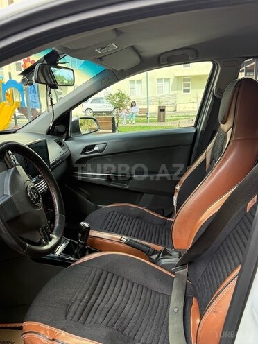 Opel Astra 2009, 425,000 km - 1.4 l - Lənkəran