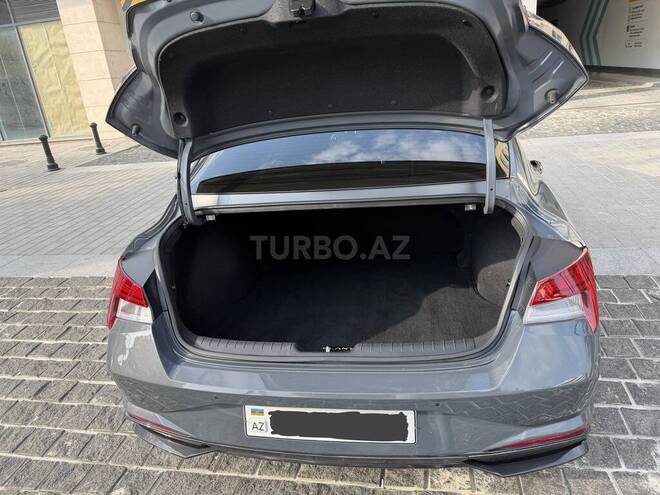 Hyundai Elantra 2023, 70,000 km - 1.6 l - Bakı