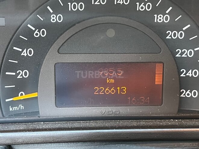 Mercedes C 200 2000, 227,000 km - 2.0 л - Bakı