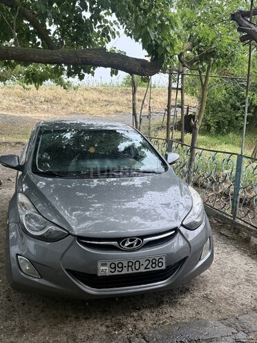 Hyundai Elantra 2013, 180,000 km - 1.8 л - Yevlax