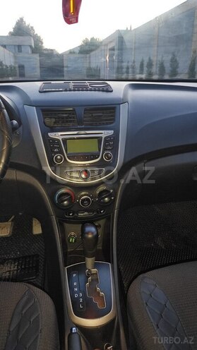 Hyundai Accent 2011, 261,000 km - 1.6 l - Bakı