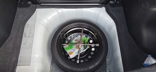 Nissan Tiida 2012, 136,891 km - 1.5 л - Sumqayıt