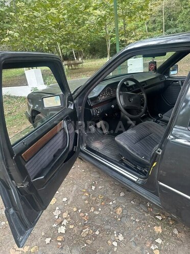 Mercedes 200 E 1991, 386,568 km - 2.0 l - Xaçmaz