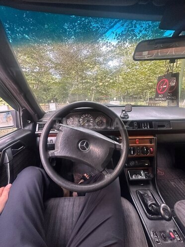 Mercedes 200 E 1991, 386,568 km - 2.0 l - Xaçmaz