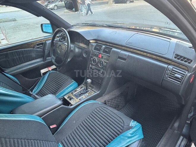 Mercedes E 240 1998, 600,000 km - 2.4 l - Mingəçevir