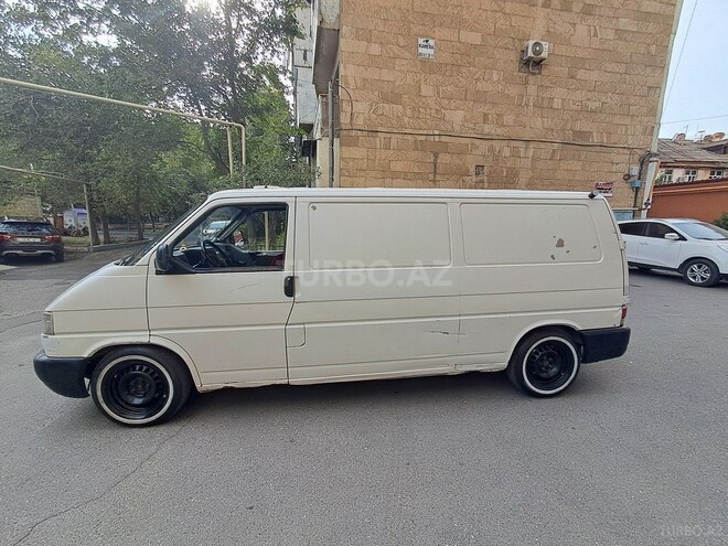 Volkswagen Transporter 2002, 260,000 km - 2.5 l - Bakı