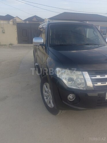 Mitsubishi Pajero 2011, 186,000 km - 3.5 l - Bakı