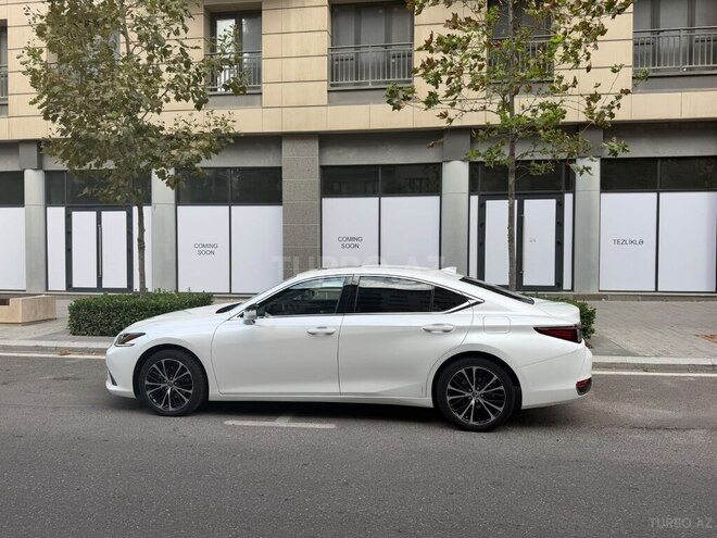 Lexus ES 200 2023, 40,000 km - 2.0 л - Bakı