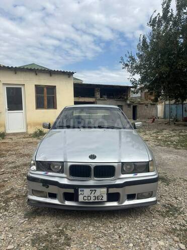 BMW 318 1994, 180,000 km - 1.8 l - Bakı