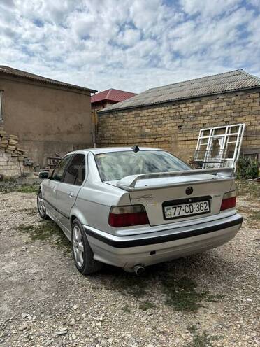 BMW 318 1994, 180,000 km - 1.8 l - Bakı