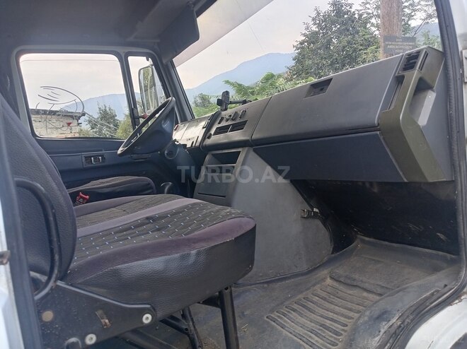 Mercedes Vario 2001, 345,000 km - 4.3 l - Balakən