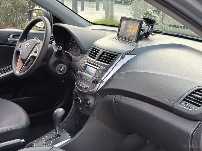 Hyundai Accent 2018, 24,800 km - 1.4 l - Bakı