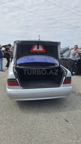 Mercedes E 300 1998, 300,000 km - 3.0 l - Sumqayıt
