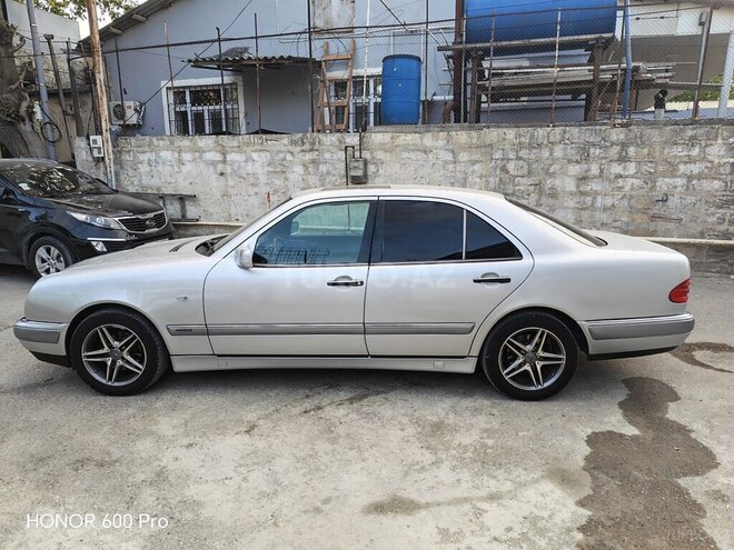 Mercedes E 230 1996, 396,047 km - 2.3 l - Bakı
