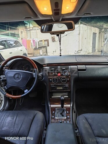 Mercedes E 230 1996, 396,047 km - 2.3 l - Bakı