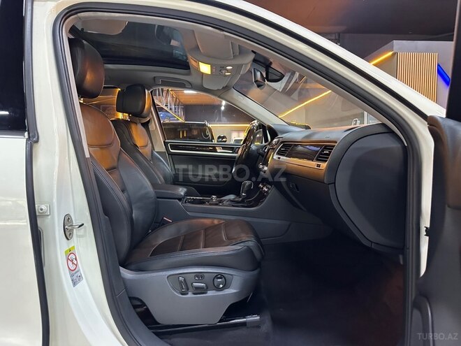 Volkswagen Touareg 2011, 114,700 km - 3.6 l - Bakı