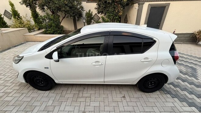 Toyota Aqua 2017, 270,000 km - 1.5 l - Bakı