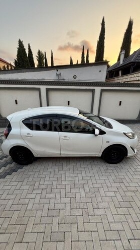 Toyota Aqua 2017, 270,000 km - 1.5 l - Bakı