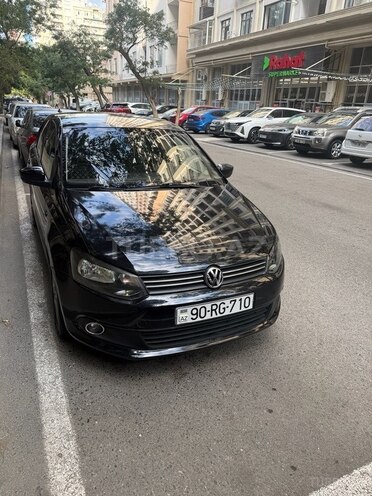 Volkswagen Polo 2012, 223,673 km - 1.6 l - Bakı