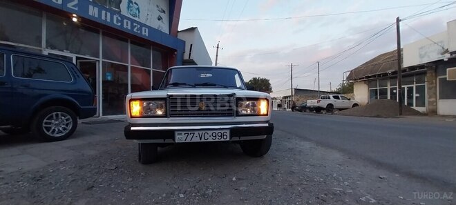 LADA (VAZ) 2107 2010, 73,000 km - 1.6 l - Goranboy