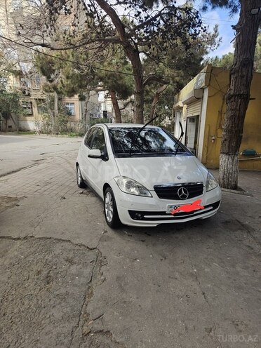 Mercedes A 180 2009, 245,000 km - 1.7 л - Bakı