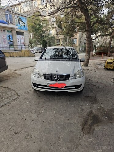 Mercedes A 180 2009, 245,000 km - 1.7 л - Bakı